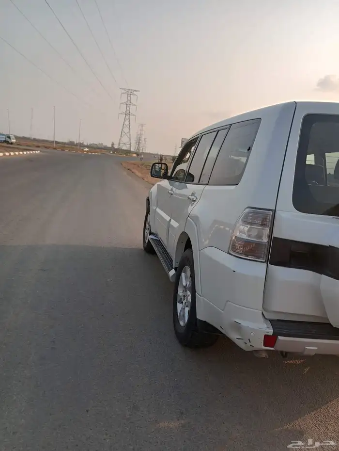 موستبيشى باجيرو 2016 1