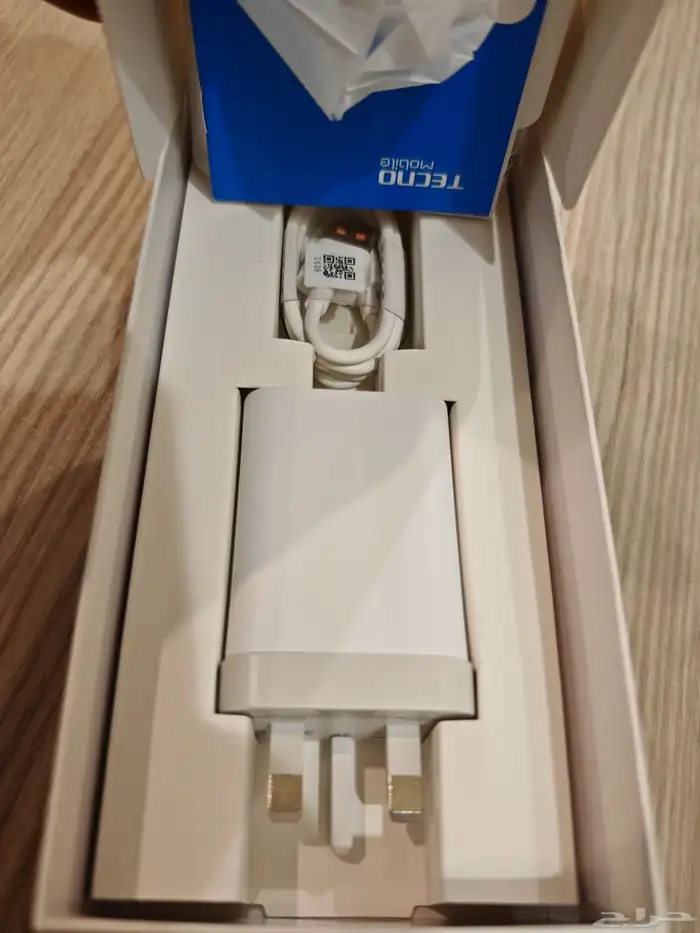 جوال تكنو كامون 40 برو اللون الاسود والرصاصي 4