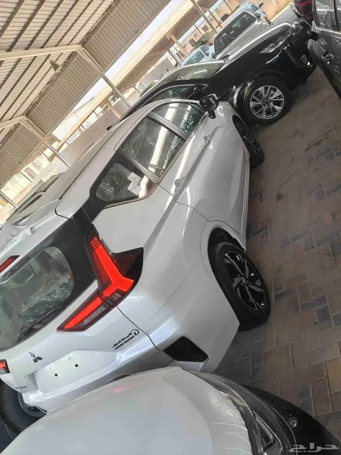 متسوبيشي اكسباندر هاي لاين 2025 الحق العرض قبل نفاذ الكمية 2