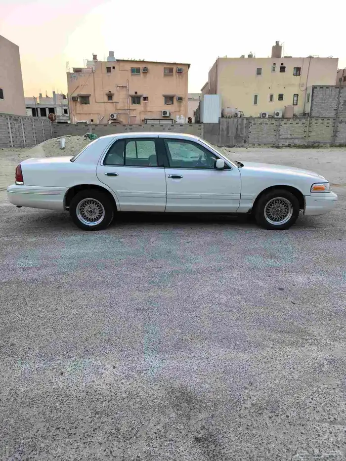 للبيع فورد موديل 1999 0