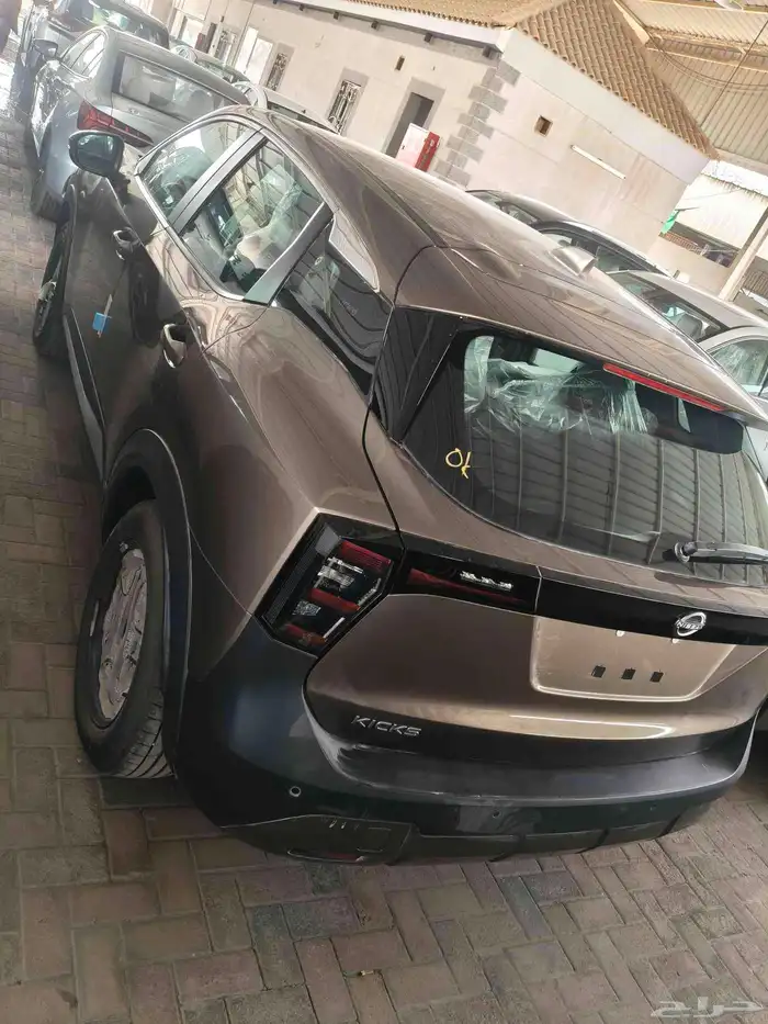 نيسان كيكس فليت 2025 3