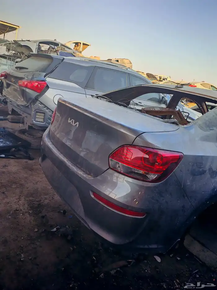 متوفر قطع غيار سيارات هونداي كيا جميع الموديلات 2