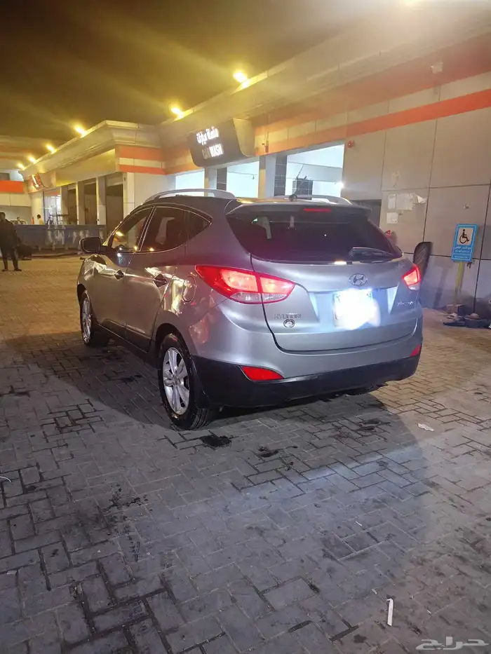 السلام عليكم توسان 2014فئة نص فل مستعملة للبيع قيراو توماتيك 3