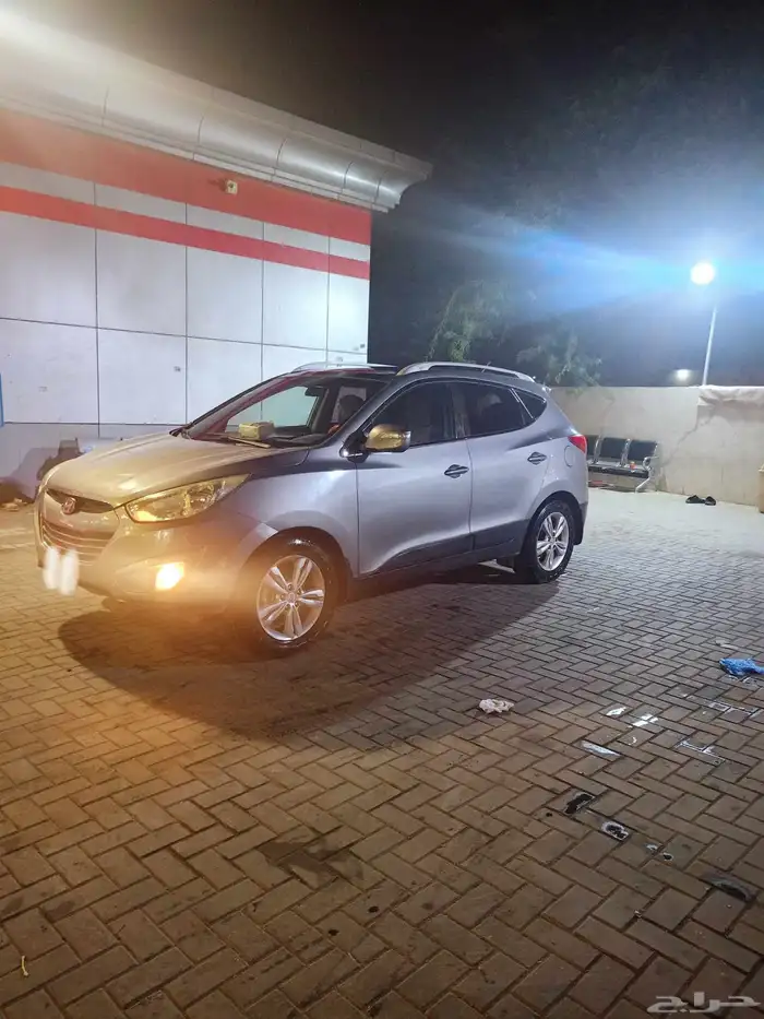 السلام عليكم توسان 2014فئة نص فل مستعملة للبيع قيراو توماتيك 2