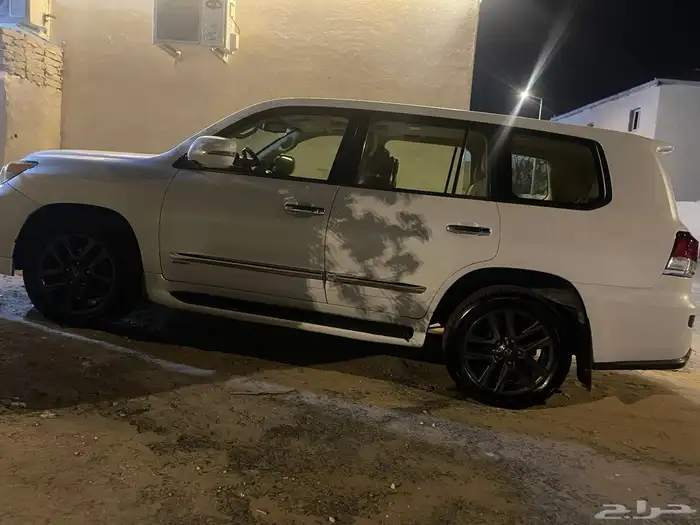 للبيع لكزس.2014شدبلد الحد 140 اسوم وصال 137 لايجي الا اصامل 1