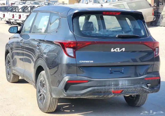 كيا كارينز استندر اوتوماتيك 2025 عروض خاصه على الكاش والتموي 7
