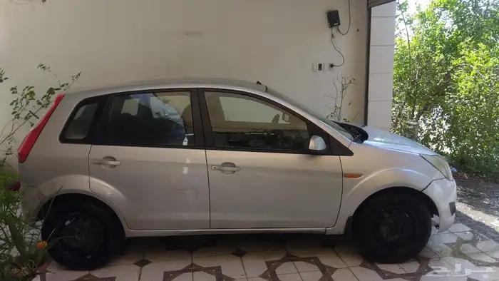 للبيع فورد فيجو 2012 . ماشية 195000 . استمارة منتيهية . 3