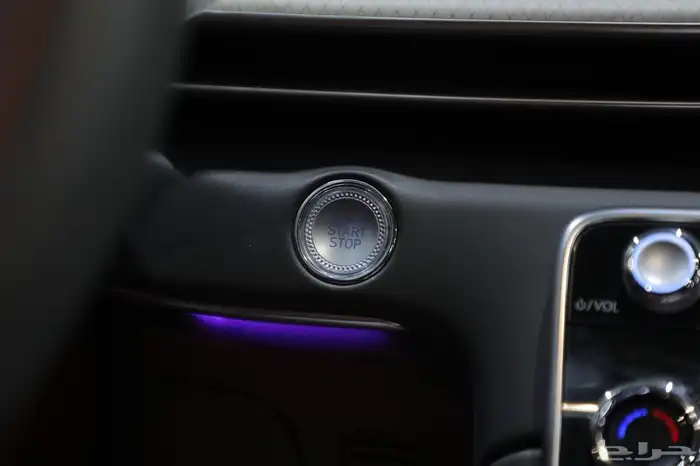 جنسس جي في80 رويال موديل 2025 12