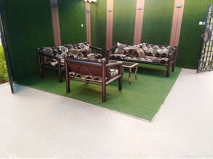 استراحه فاخره للبيع في المدينه المنوره حي العزيزيه 7