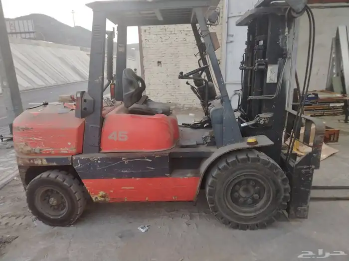 سكينه شوكه 4.5 طن. تويوتا يبانى موديل 2010 للبيع 1