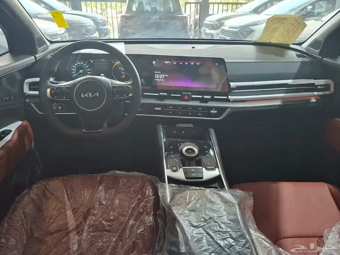 كيا سبورتاج فل كامل زيتي داخلي احمر 2025 6