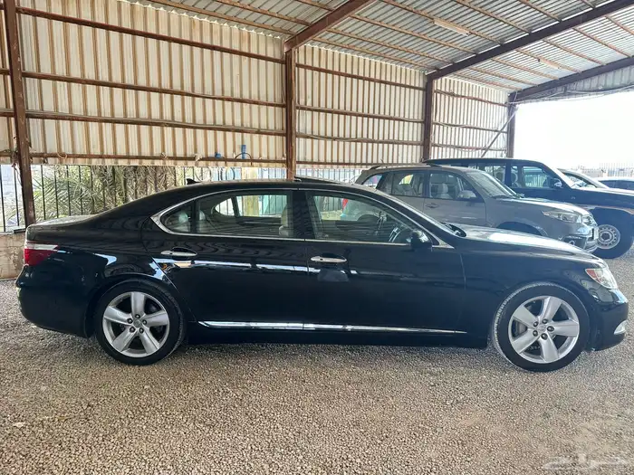 للبيع لكزز 460L فل كامل LS سعودي وكاله 5