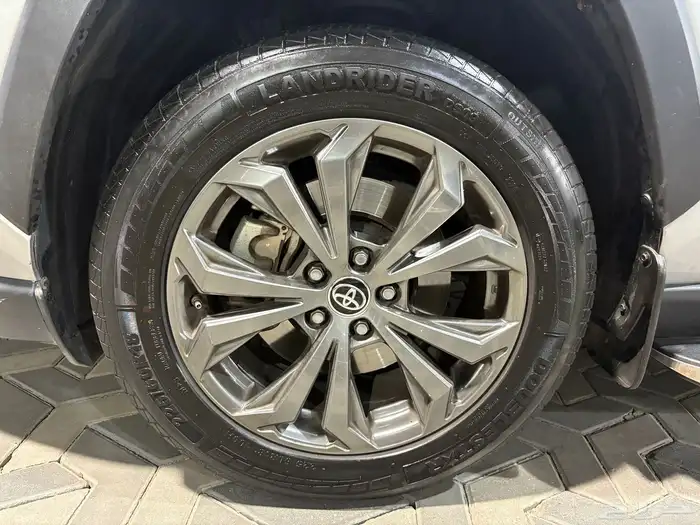 تويوتا رافور 2022 7