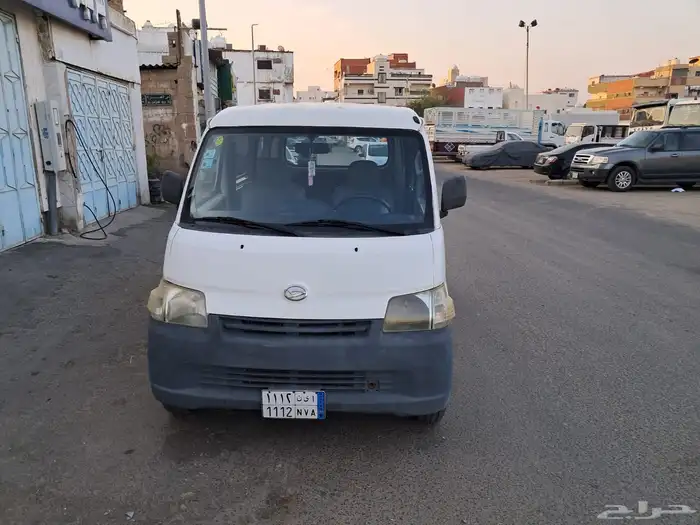 دباب بضاعة دايهاتسو. 2015 10