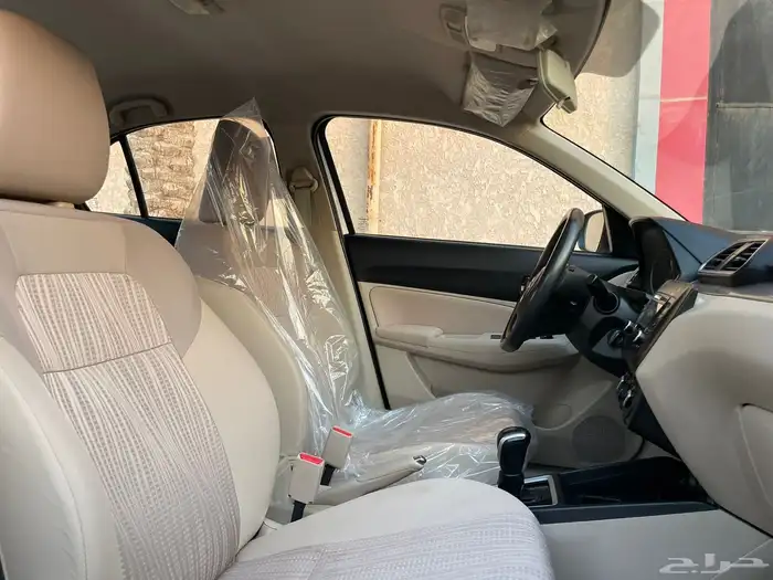 سوزوكي ديزاير 2022 نص فل 10