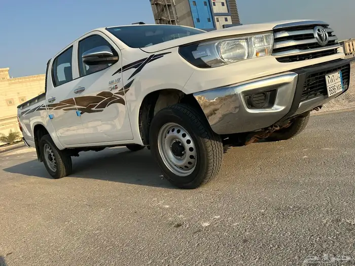 هايلوكس دبل قير عادي دبل ديزل 2022 3