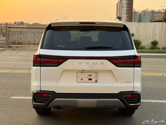 جيب لكزس LX600 2022 - شبه الجديد سعودي 3