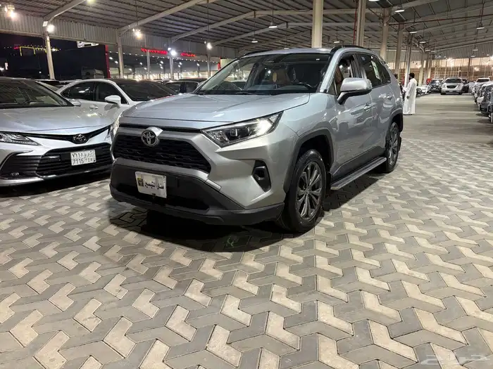 تويوتا رافور 2022 1