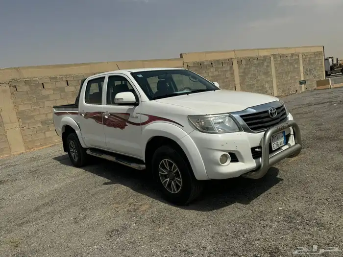 هايلوكس 2015 ديزل دبل S-GLX للبيع 1