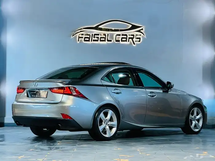 لكزس is350 سعودي بحاله ممتازه 8