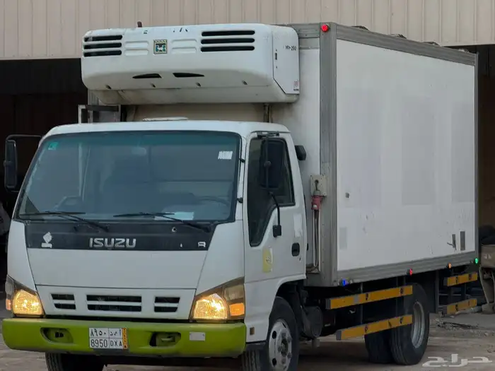 دينا ايسوزو ثلاجة نظيف جدا ممشى قليل 0