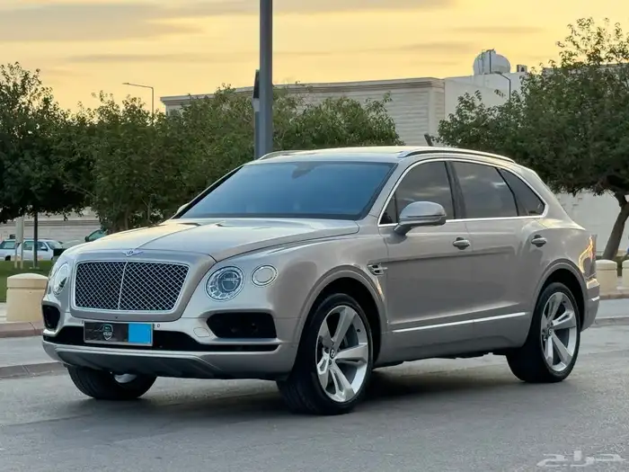 بنتلي بنتيجا 2017 0