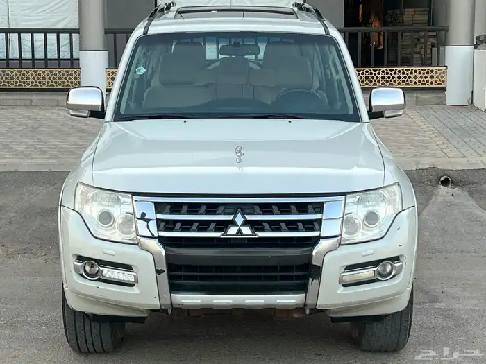 ميتسوبيشي - باجيرو - 2015 - نص فل 0