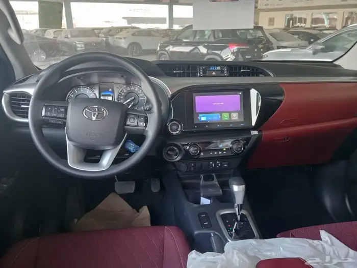 هايلوكس غمارتين 4 4 S-GLX أوتوماتيك بنزين 2025 12