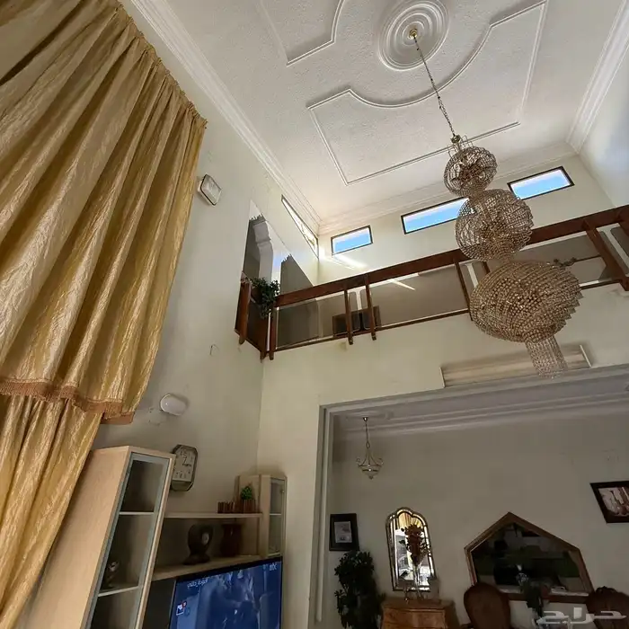 للبيع فيلا بحي الجامعيين تجاري سكني المساحة 800م 11