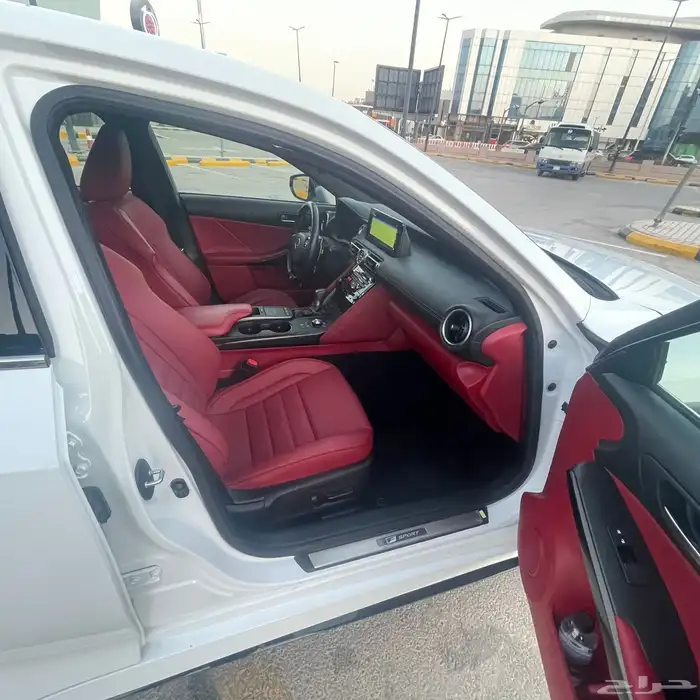 لكزس IS F 300 6