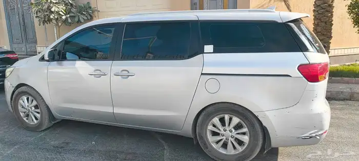 كيا كرنيفال 2016 1