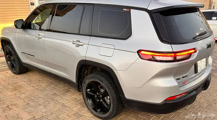 جيب جراند شيروكي 7