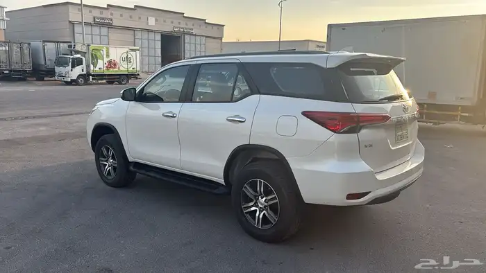 فورتشنر 2019 V6 عداد 135 الف - نظيف جدا 16