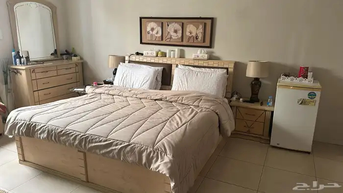 غرفة نوم كاملة مع 2 دولاب 0