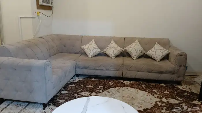 طقم كنب زاوية مع سجادة كبيرة 1