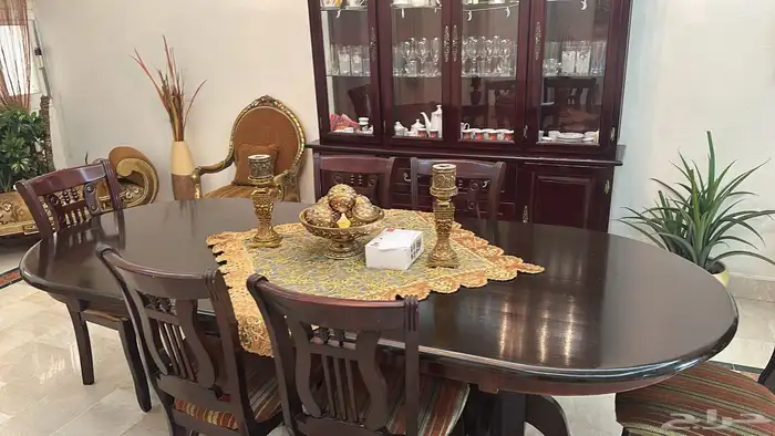 طقم سفرة مع 6 كراسي وبوفيه 3