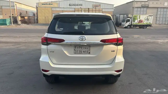 فورتشنر 2019 V6 عداد 135 الف - نظيف جدا 1