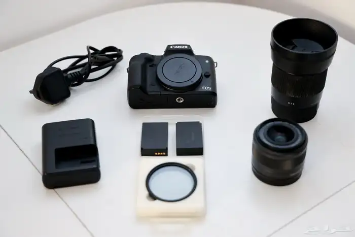 للبيع كاميرا كانون m50 m11 0