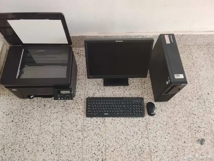 كمبيوتر مكتبي مع طابعة وتصوير 2