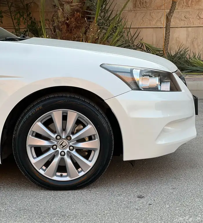 هوندا أكورد 2012 مخزن ممشى قليل مستخدم أول وكالة 7