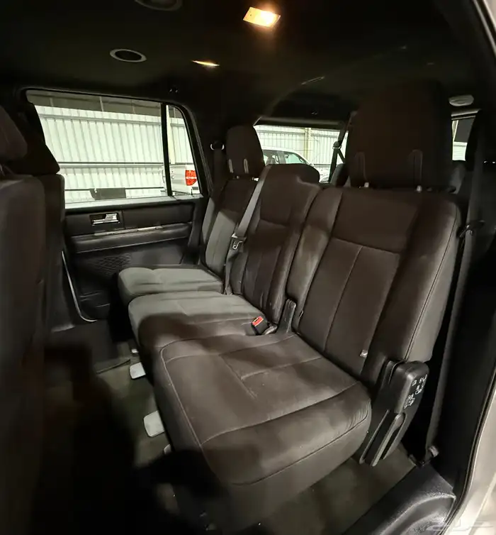 فورد اكسبيدشن 2016 (عرض خاص) 12