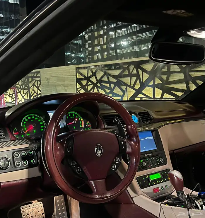 مازراتي قراند توريزمو اس 4.7 المكينة الحمراء مصدومة 33