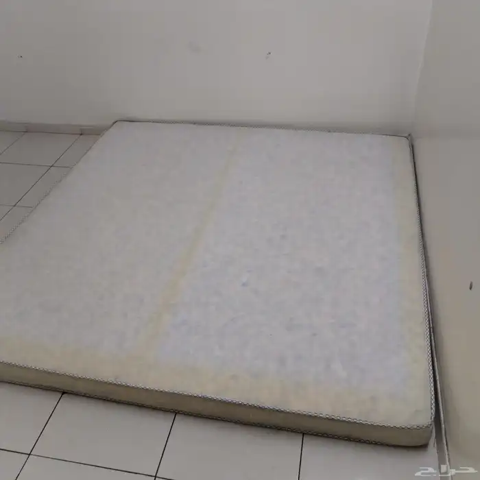 يوجد مرتبه2متر  2متر استعمال 2شهر في الخالديه شارع الجوالا 0