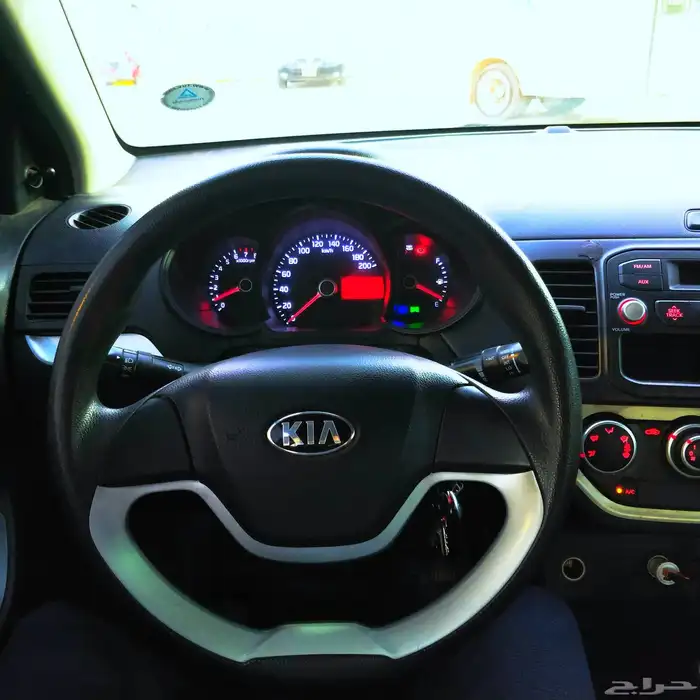 للبيع كيا بيكانتو 2013 مخزن 84 الف اوتوماتيك 3 سلندر 5