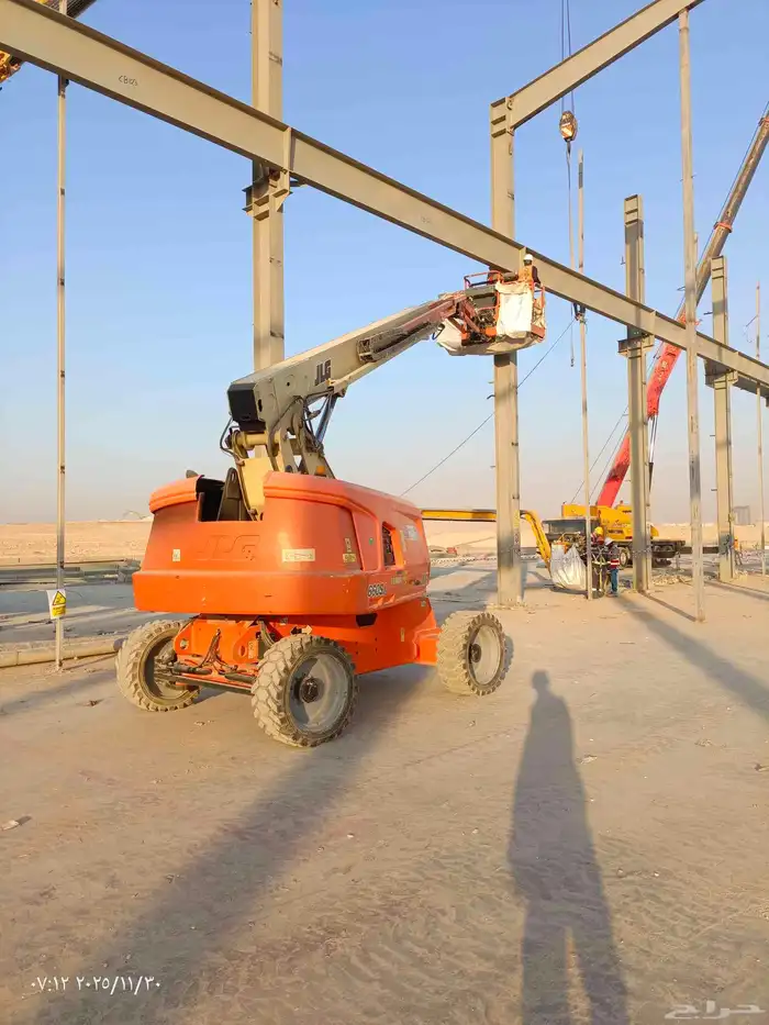 للايجار جميع مقاسات المان لفت والسيزر لفت كهرباء وديزل 0