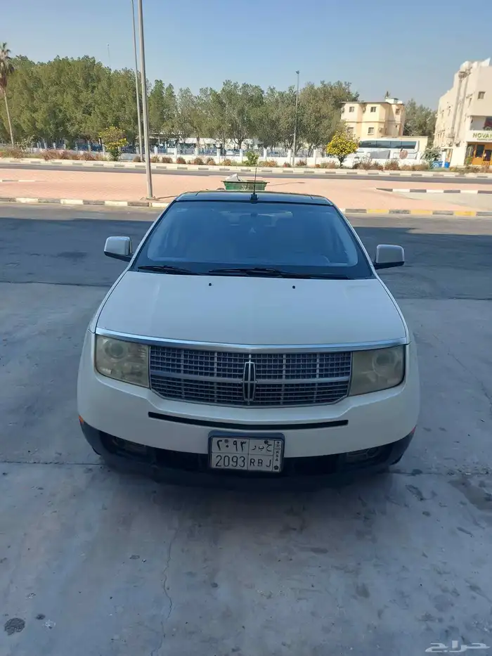 السلام عليكم ورحمة الله اعرض لكم سيارة فورد لينكولن MKX 2009 1