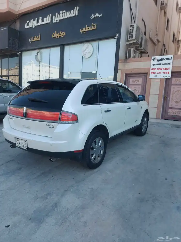 السلام عليكم ورحمة الله اعرض لكم سيارة فورد لينكولن MKX 2009 2