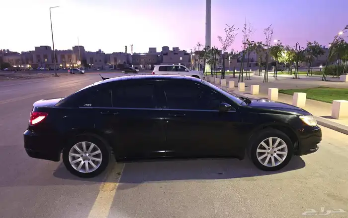 كرايسلر 2012 توماتيك 9