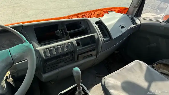 لوري ميتسوبيشي 7