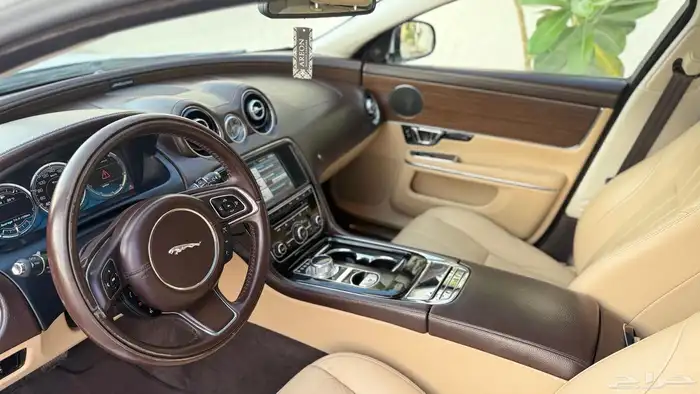جاكوار XJ 2014 فل كامل 6 سلندر 24